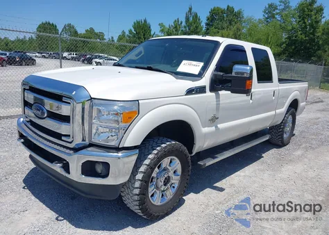 2015 Ford F-250 Lariat z USA, uszkodzony, nr VIN 1FT7W2BT1FEA07101
